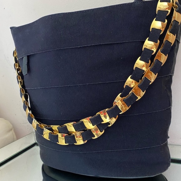 💥💥💥VINTAGE SUPER BEAUTIFUL 💥💥Ferragamo Navy blue Canvas Vara
Chain Tote💥💥 - Picture 3 of 16
